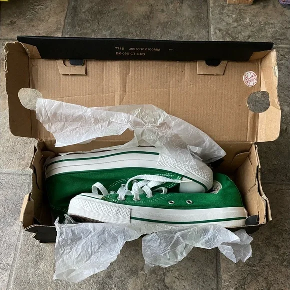 Converse Chuck Taylor Green High Top Sneakers- women’s 6- NWB - Picture 10 of 11